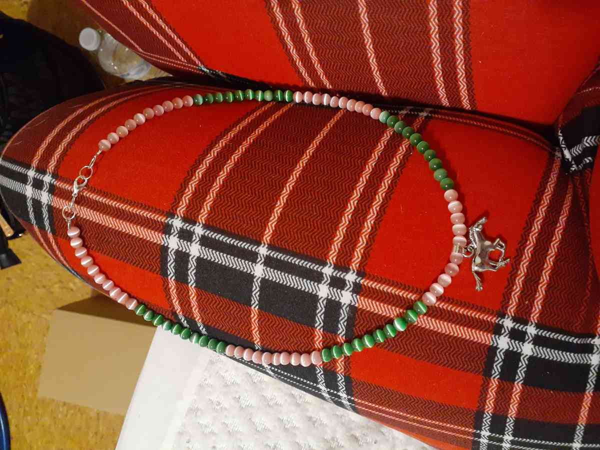 cute beaded necklace - Duluth, Minnesota - FleaMarketBay