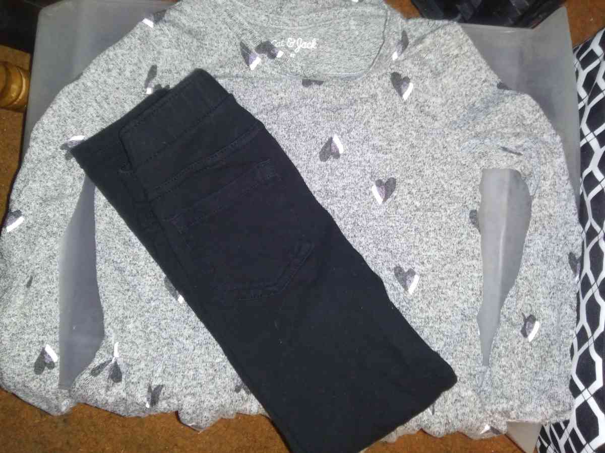 girls toddler outfits. - North Richland Hills, Texas - FleaMarketBay