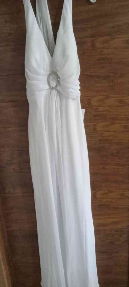 Davids Bridal wedding dress - Strawberry Plains, Tennessee - FleaMarketBay