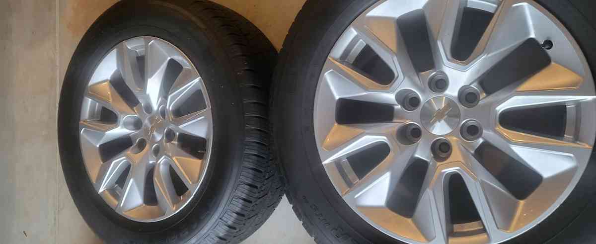 rims and tires set - Winder, Georgia - FleaMarketBay