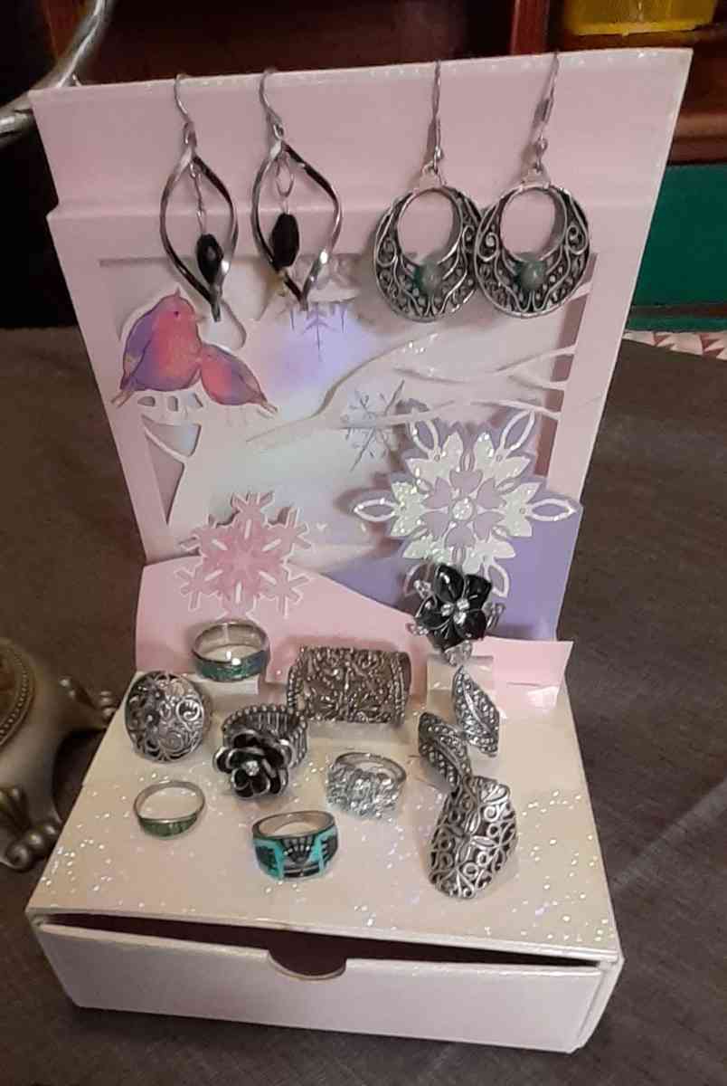 jewelry - Waimanalo, Hawaii - FleaMarketBay