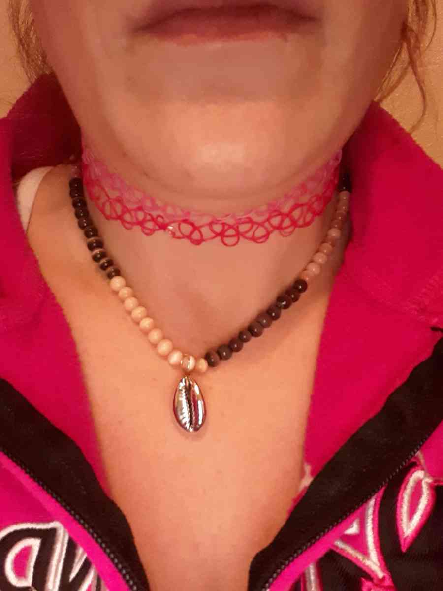 very cute beaded pendant necklace - Duluth, Minnesota