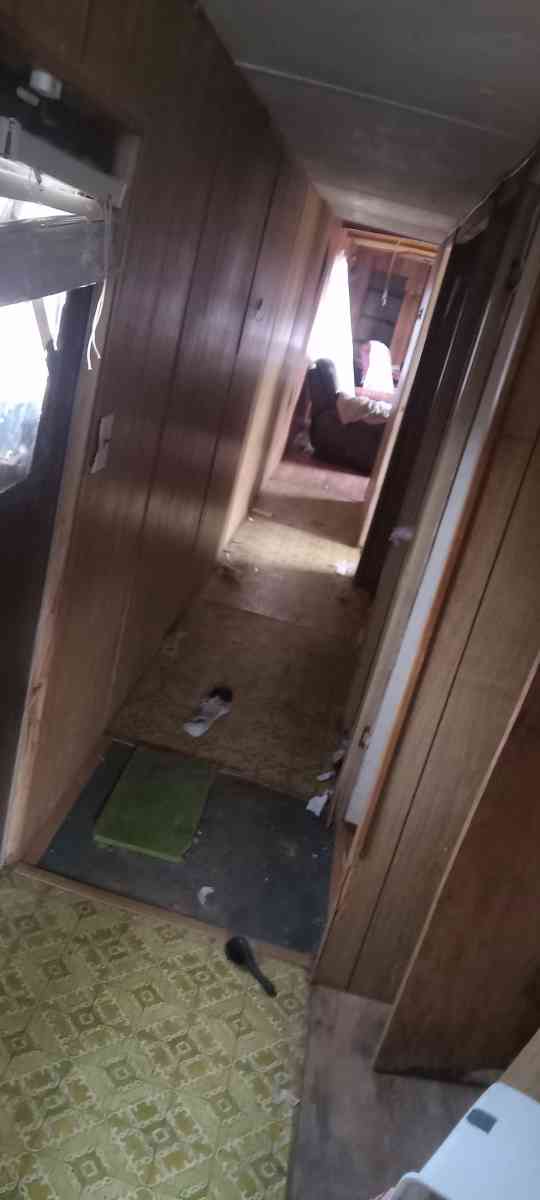 2 bedroom trailer with axles - Rogersville, Alabama - FleaMarketBay