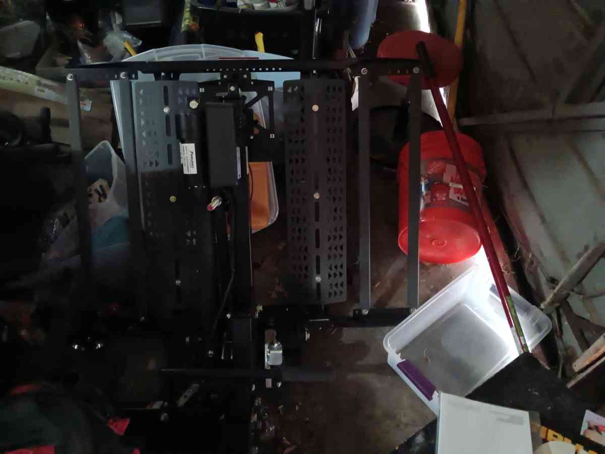 mobility scooter 350 max weight with vehicle rack carrier - Waco, Texas - FleaMarketBay