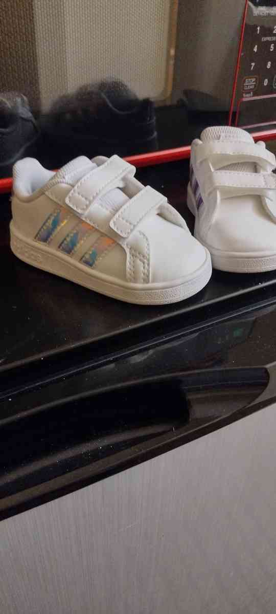 Adidas - Arab, Alabama - FleaMarketBay