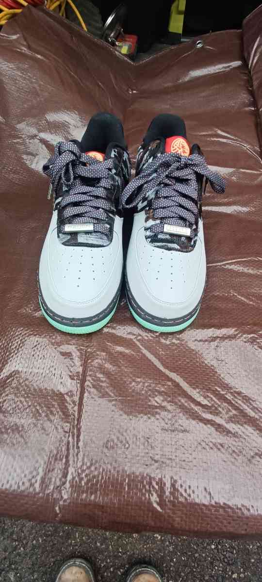 Nike AF1 2014 Year Of the Horse sz 10 - Milwaukee, Wisconsin - FleaMarketBay