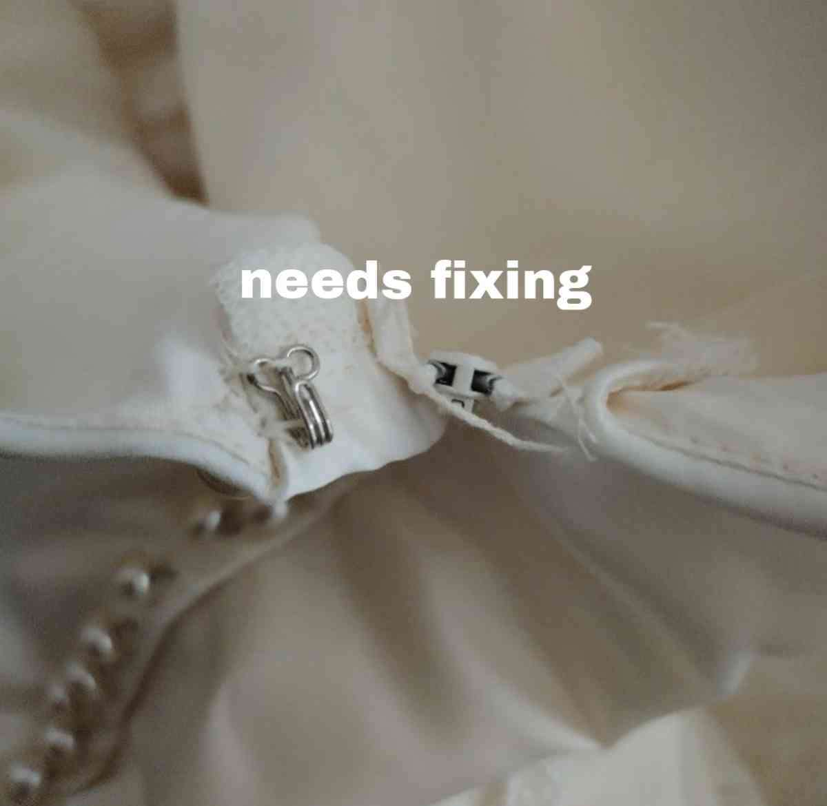 wedding dress - Tampa, Florida - FleaMarketBay