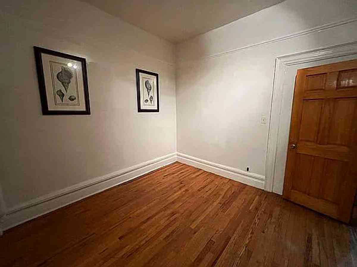 house for rent - Brooklyn, New York - FleaMarketBay