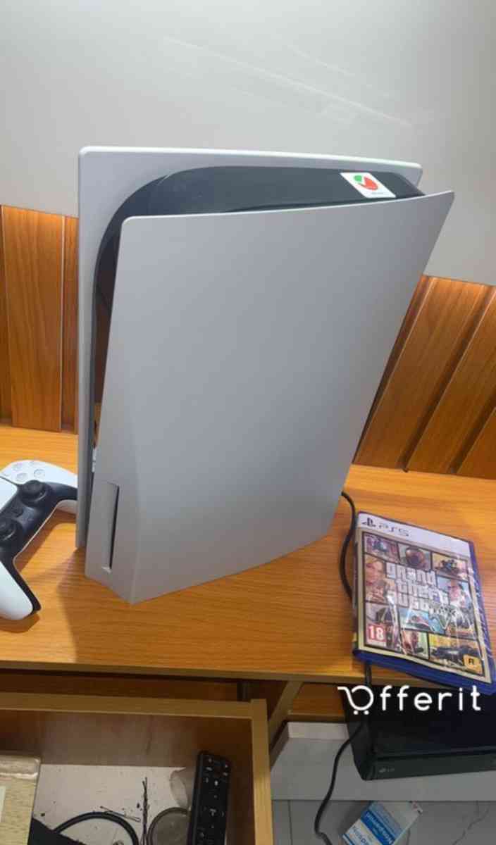 PS 5 with disck - Greenwood, Delaware - FleaMarketBay