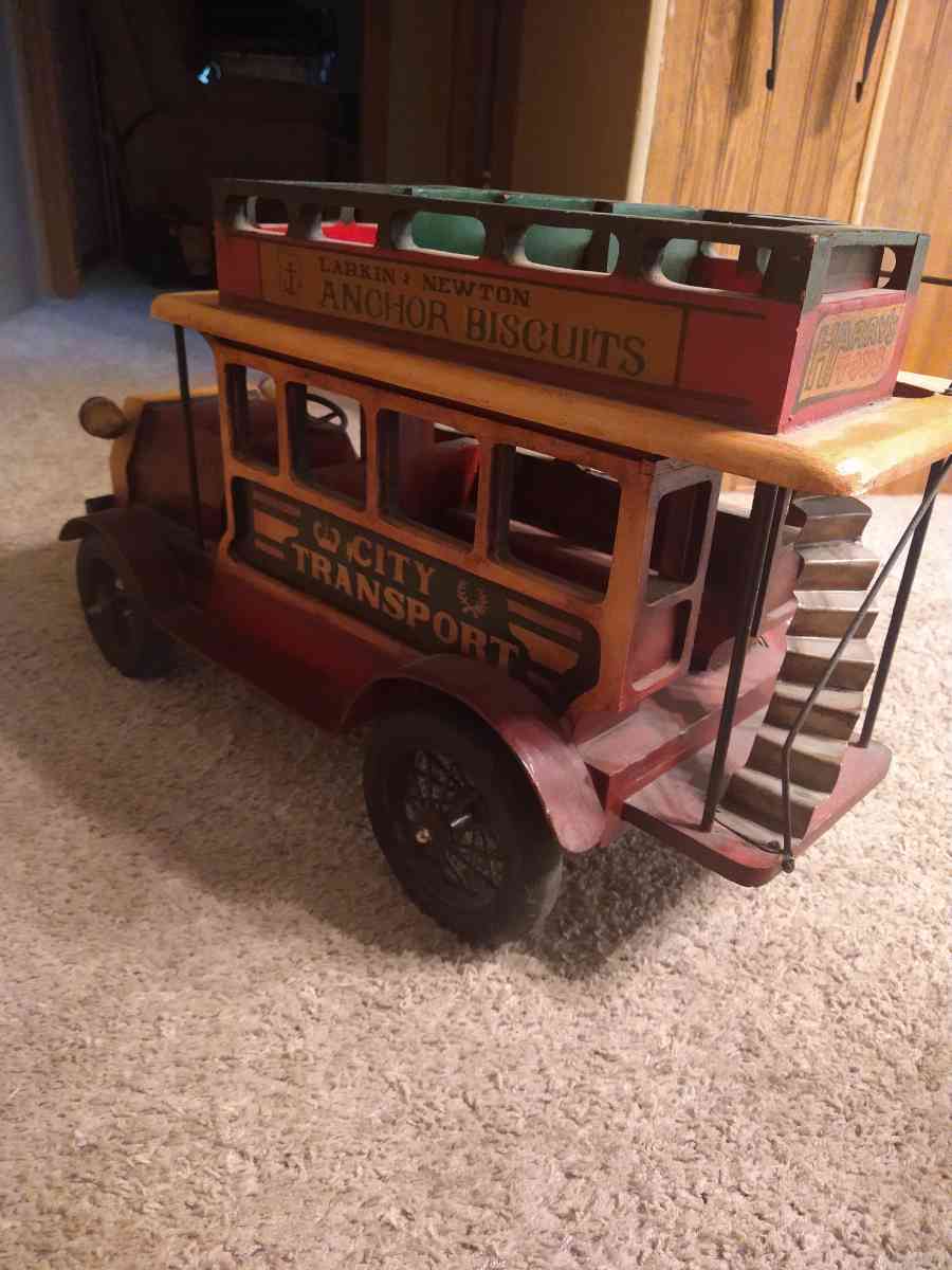 real big antique wooden toys - Anoka, Minnesota - FleaMarketBay