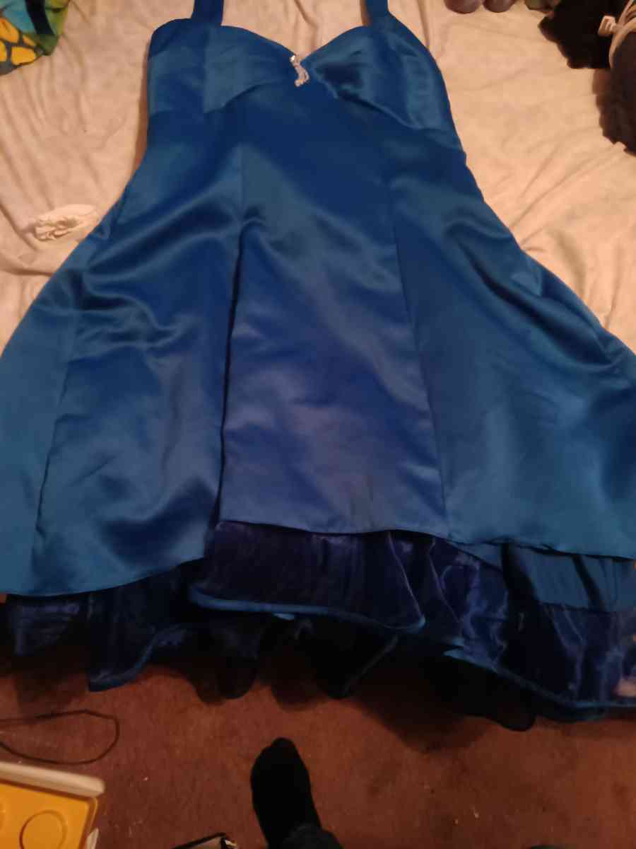 elegant royal blue dress - Somers Point, New Jersey - FleaMarketBay