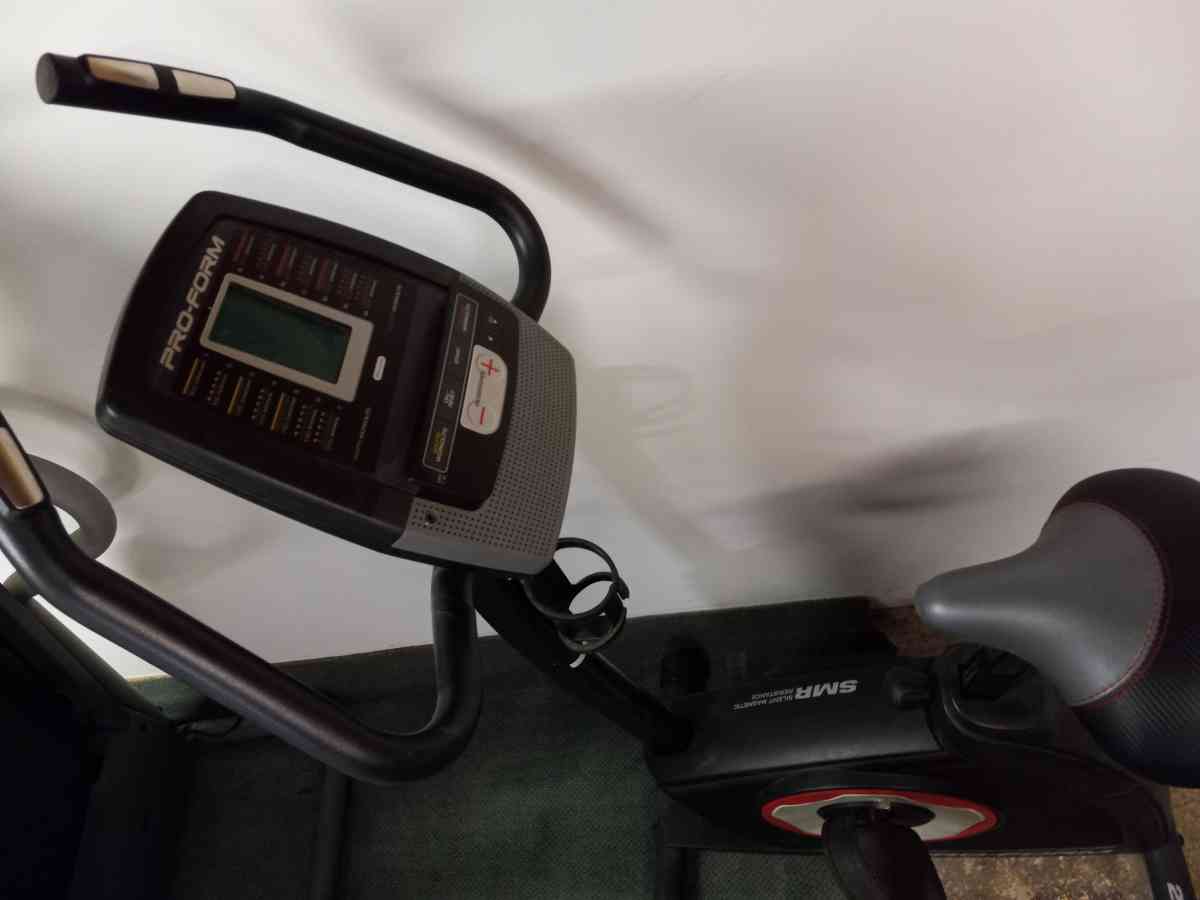 treadmill and bike - Glen Burnie, Maryland - FleaMarketBay