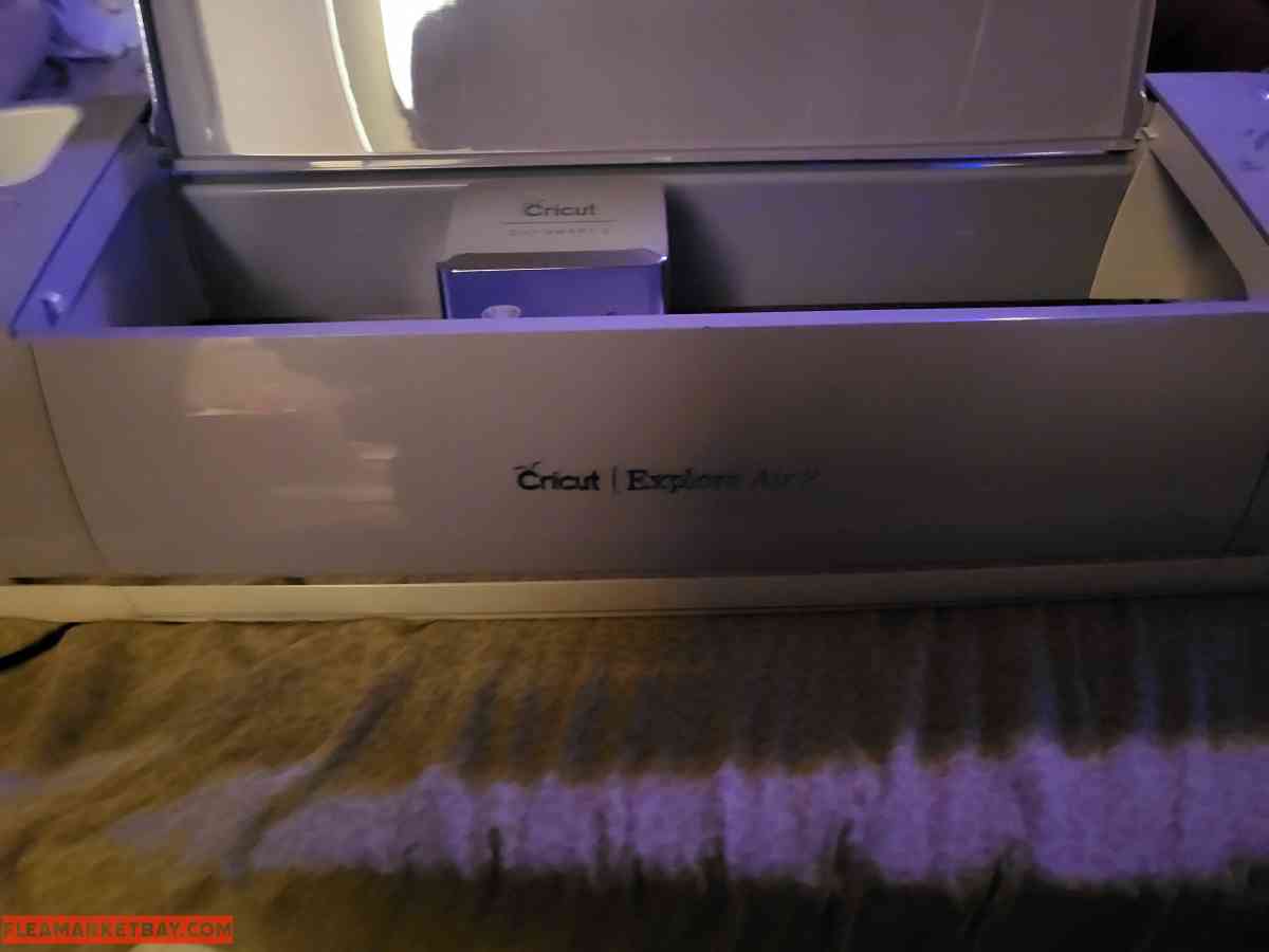 Circut Air 2 - North Judson, Indiana - FleaMarketBay