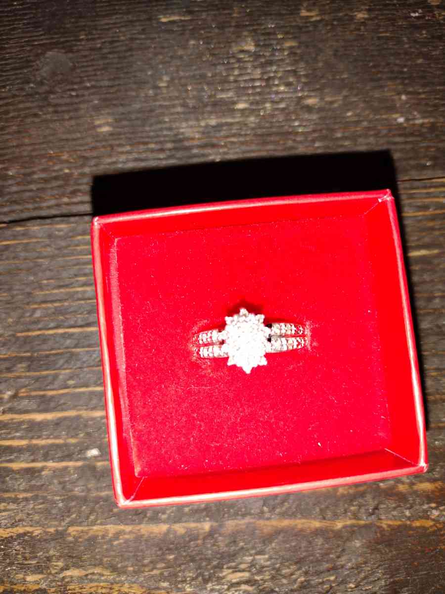 women's jewelry rings - Houston, Texas - FleaMarketBay