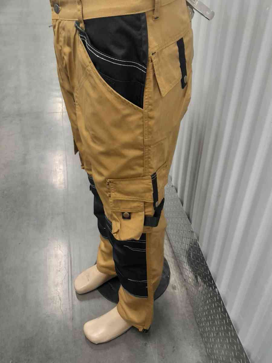 cargo jeans for men - Hayward, California - FleaMarketBay