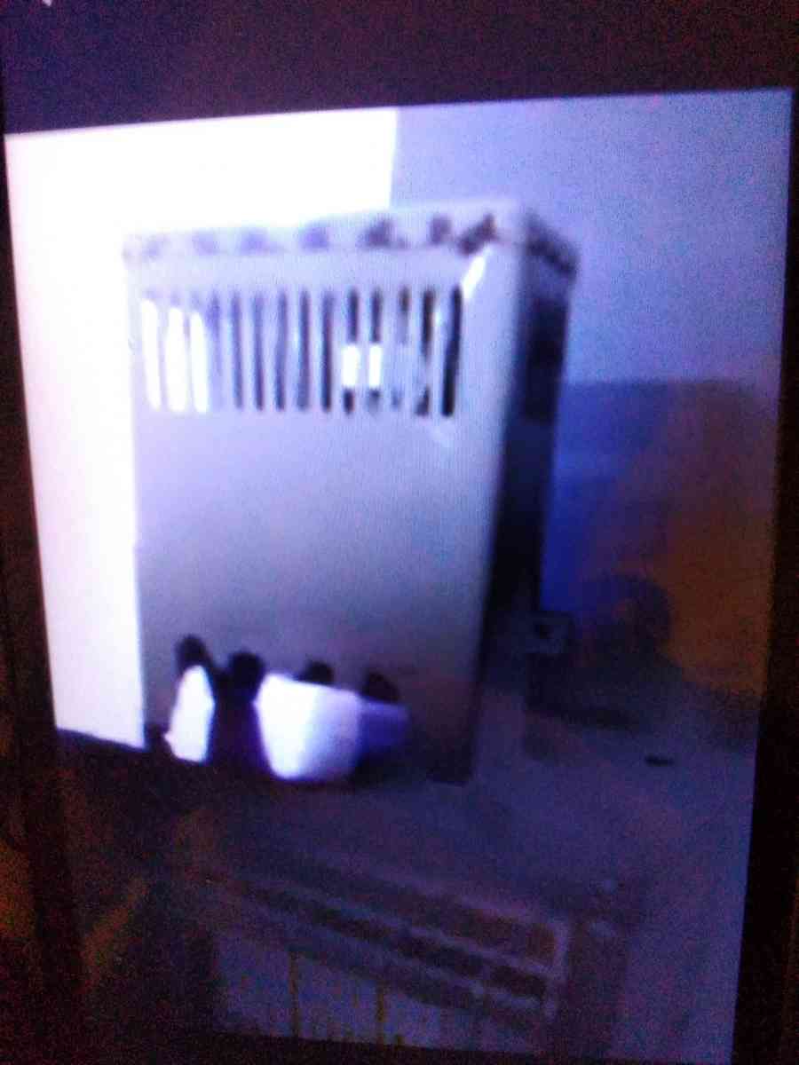 2 vintage gas furnaces - Paris, Kentucky