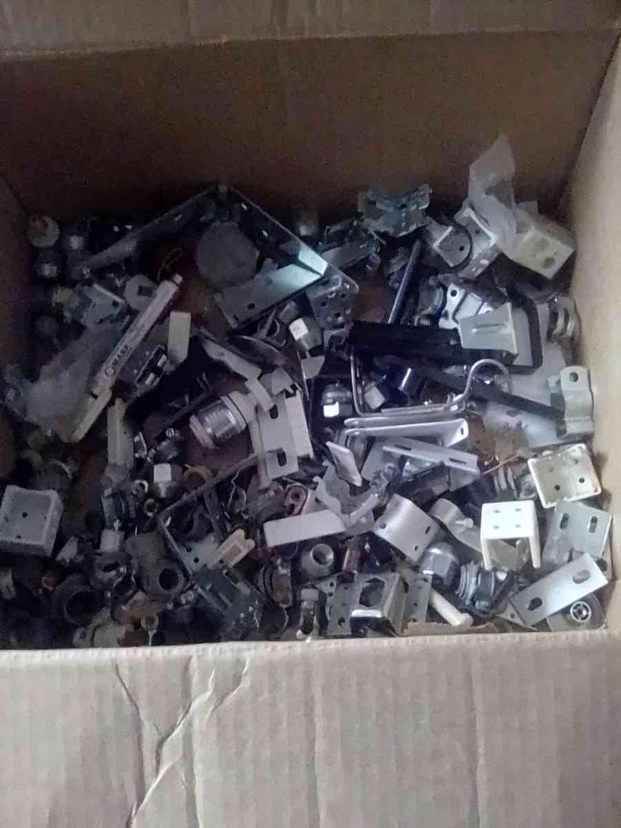 hardware bundle - Westland, Michigan - FleaMarketBay