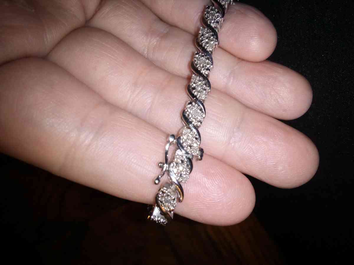 925 Sterling Silver Diamond Bracelet - Mc Minnville, Tennessee