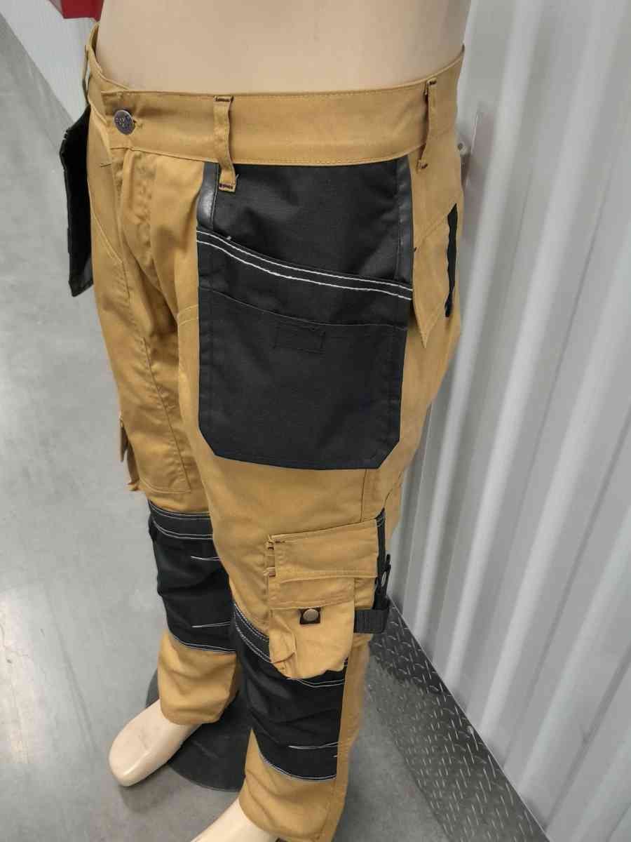 cargo jeans for men - Hayward, California - FleaMarketBay