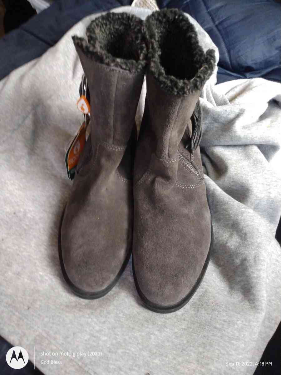 Sporto grey Suede Boots brand new - Yelm, Washington - FleaMarketBay