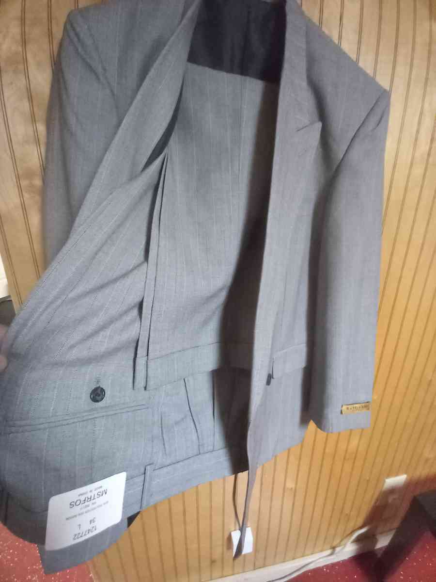 raffinati mens Double Breasted gray suit - Inkster, Michigan - FleaMarketBay