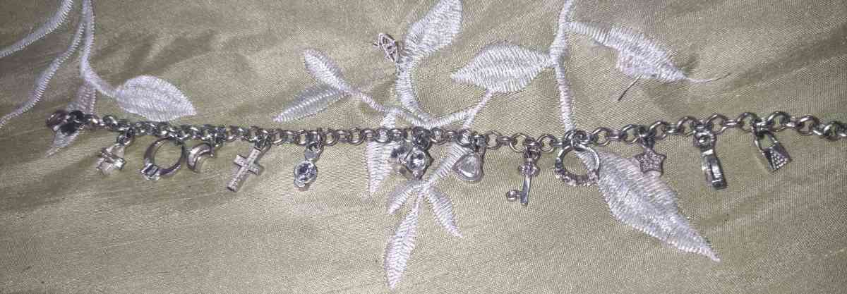 silver charm bracelet - Piedmont, South Carolina