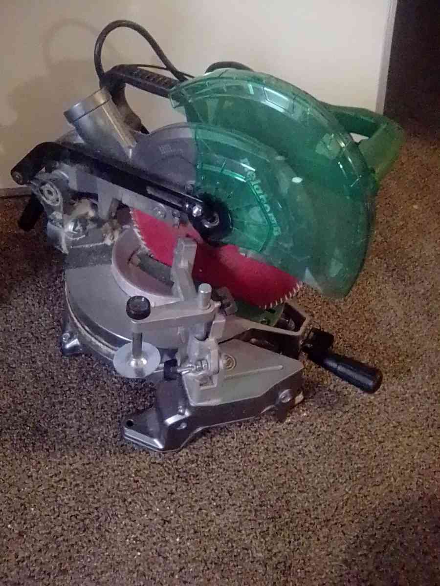 10-in compound miter saw - Westland, Michigan - FleaMarketBay