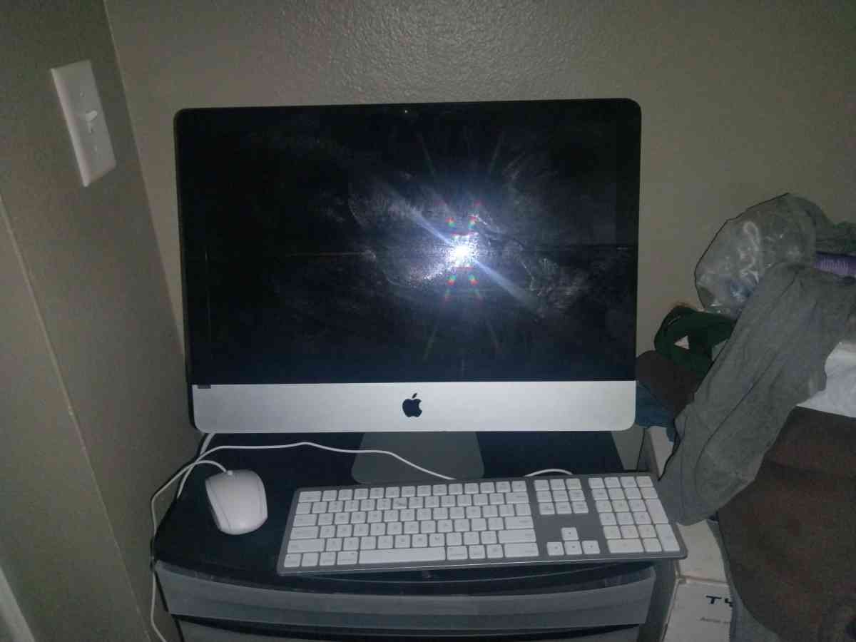 Apple iMac desktop all in one "Core i3) (2010 edition) - Jacksonville, Florida