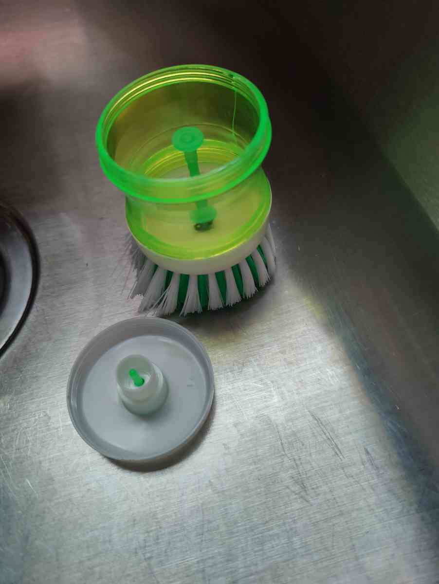 Dish washing Brush with soap dispenser - El Paso, Texas - FleaMarketBay