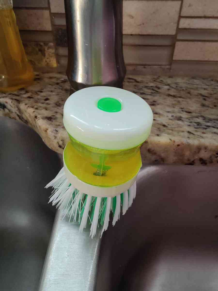 Dish washing Brush with soap dispenser - El Paso, Texas