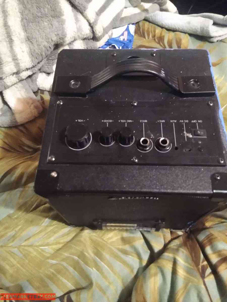 polaroid Bluetooth karaoke box - Aiken, South Carolina - FleaMarketBay