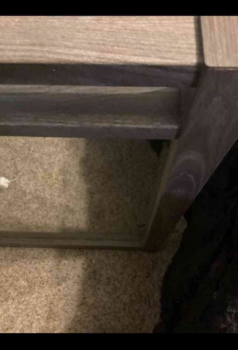 3500 four piece Italian Queen bedroom set - Klamath Falls, Oregon - FleaMarketBay