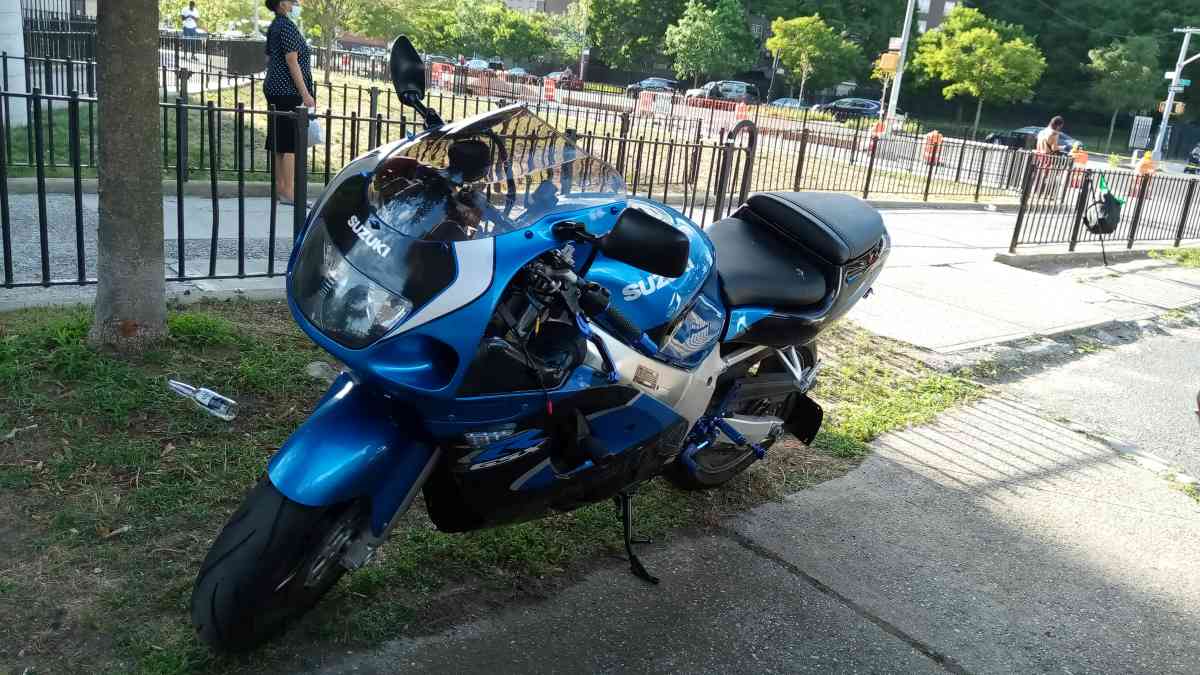 Suzuki gx600 - Brooklyn, New York