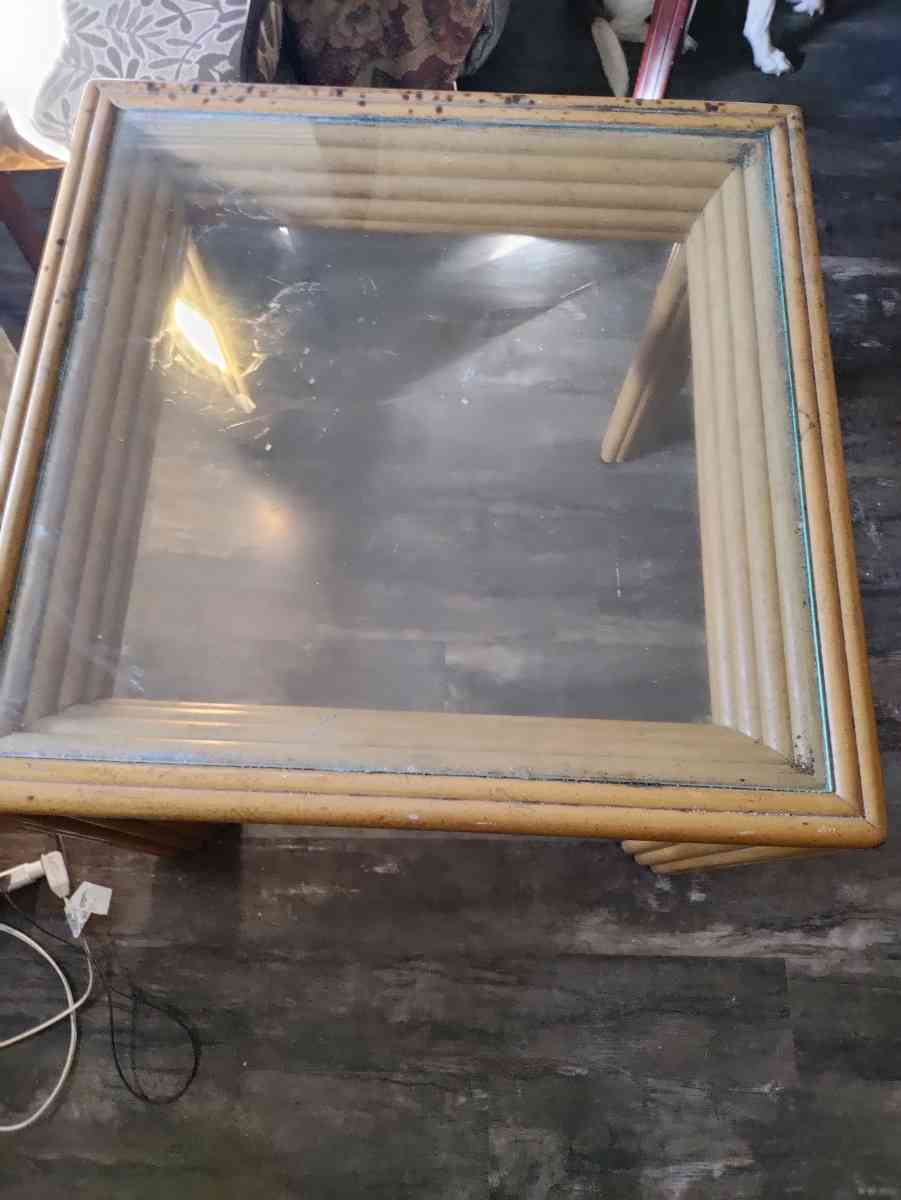 glass table - Altamonte Springs, Florida - FleaMarketBay