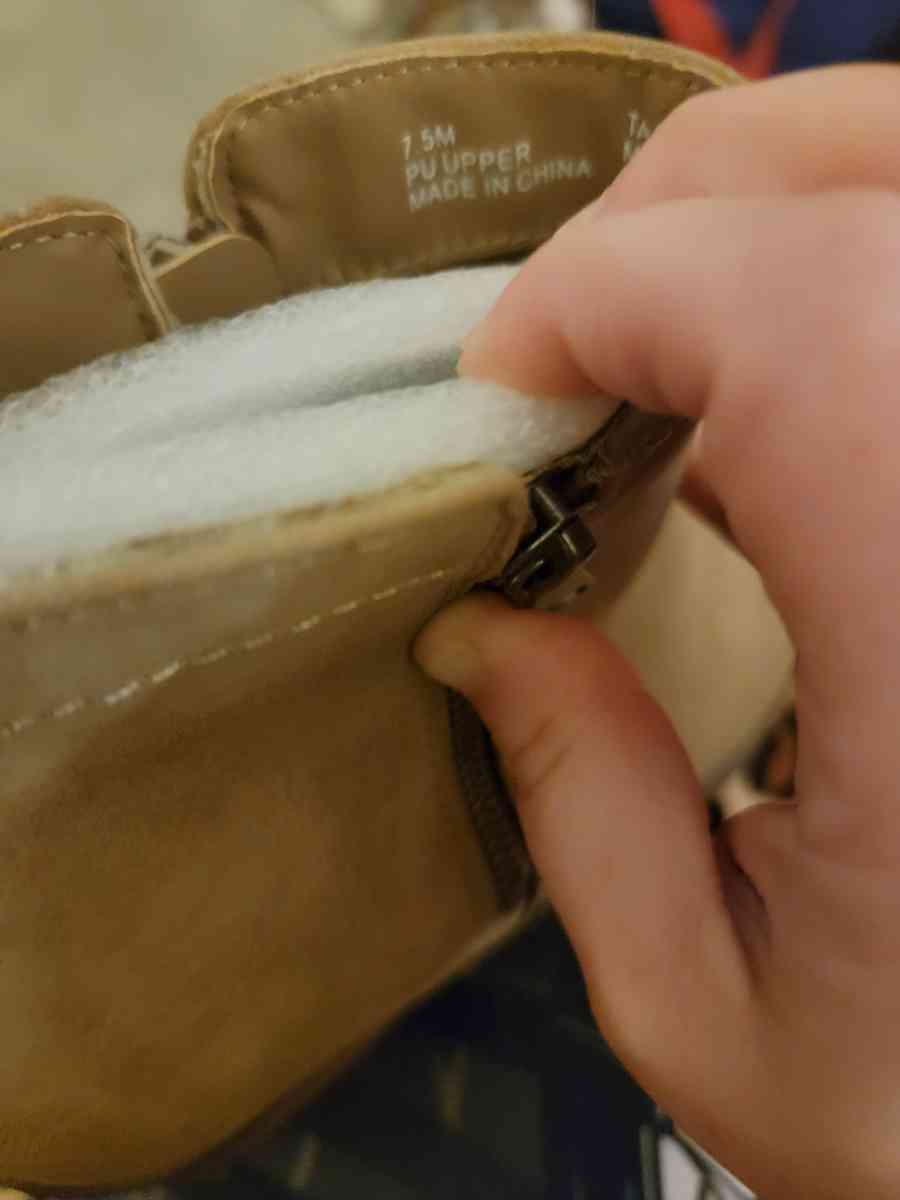 brand new size 7.5 ankle boots - Byram, Mississippi - FleaMarketBay