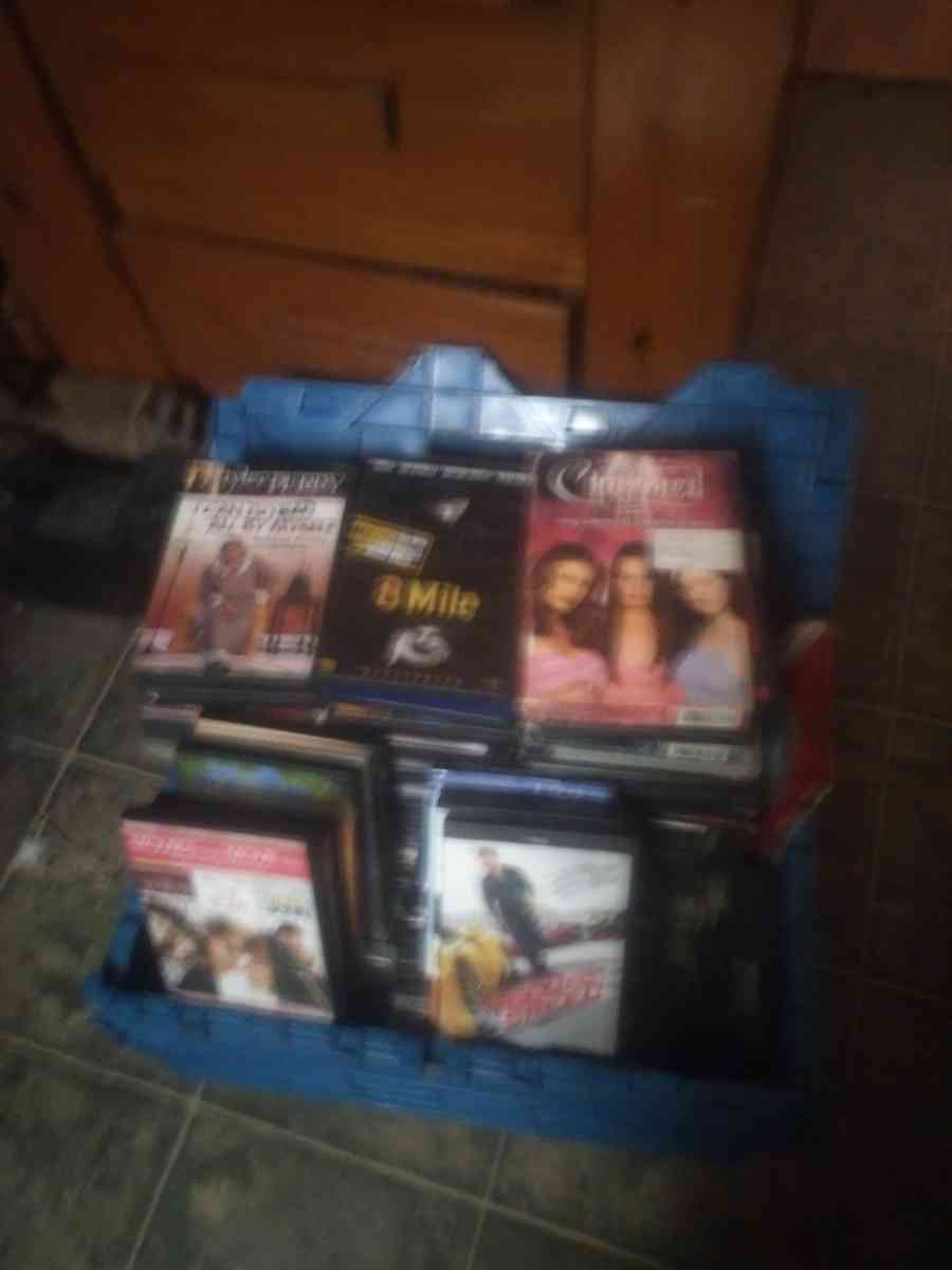 200 dvds - Grover, North Carolina - FleaMarketBay