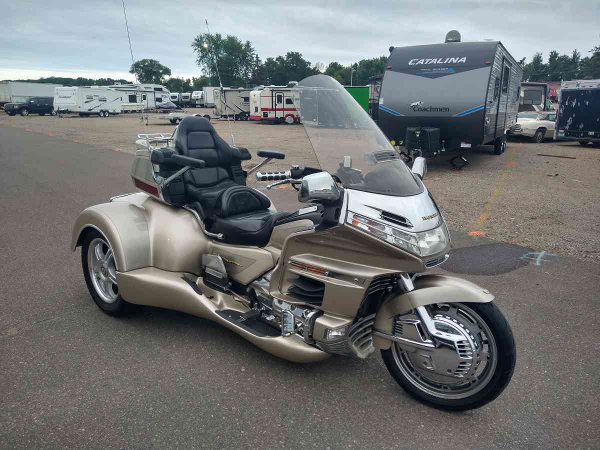 1998 Honda goldwing trike - Anoka, Minnesota - FleaMarketBay