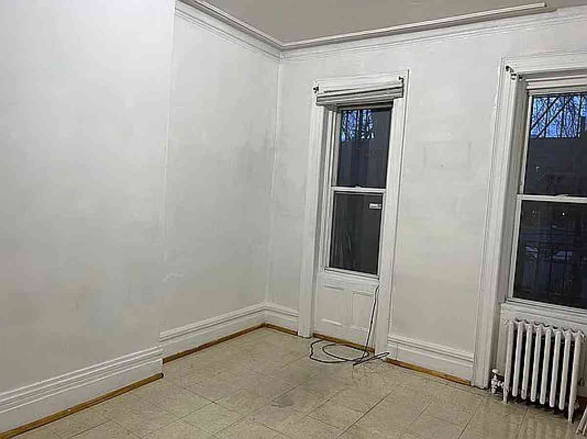 house for rent - Brooklyn, New York - FleaMarketBay