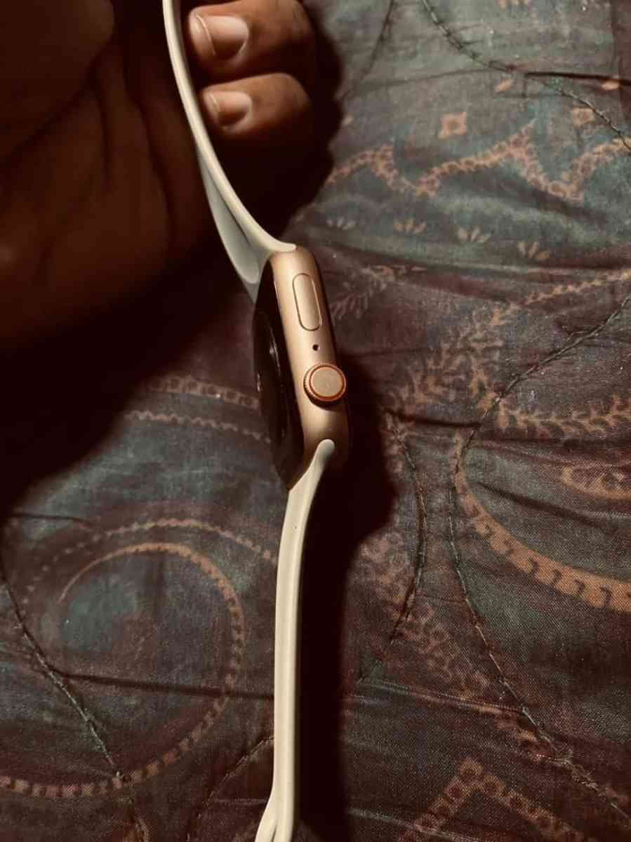 apple watch series 6 - Stone Mountain, Georgia - FleaMarketBay