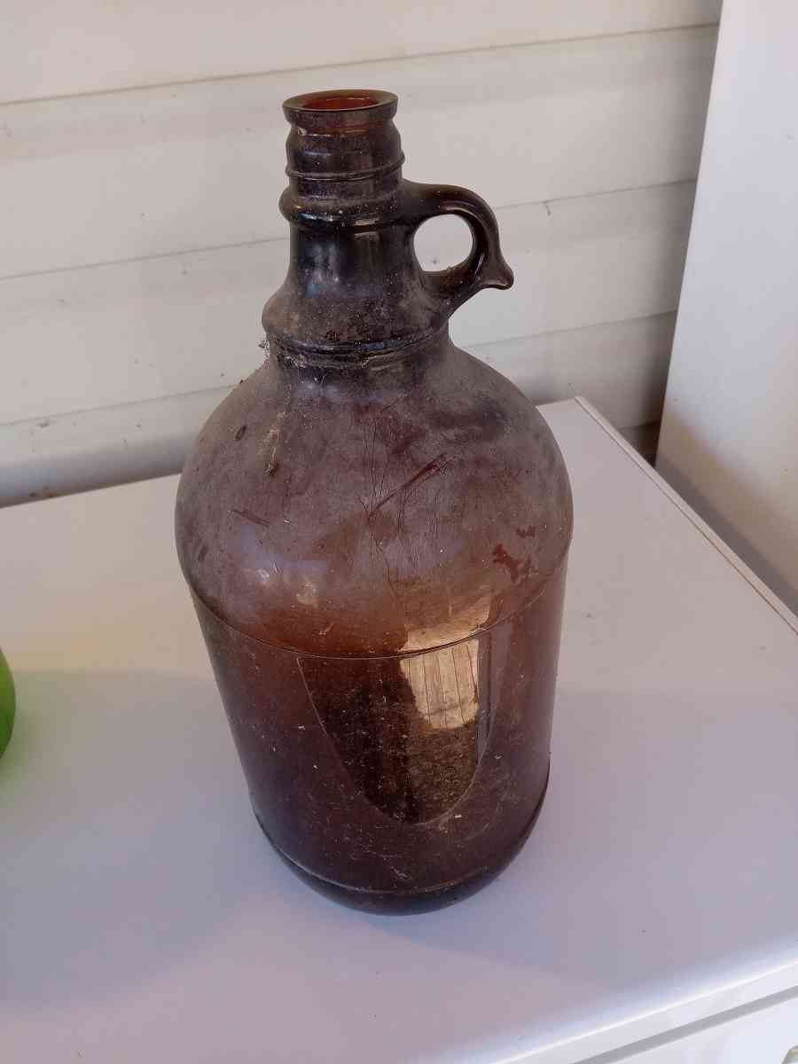 glass jars - Strawberry Plains, Tennessee