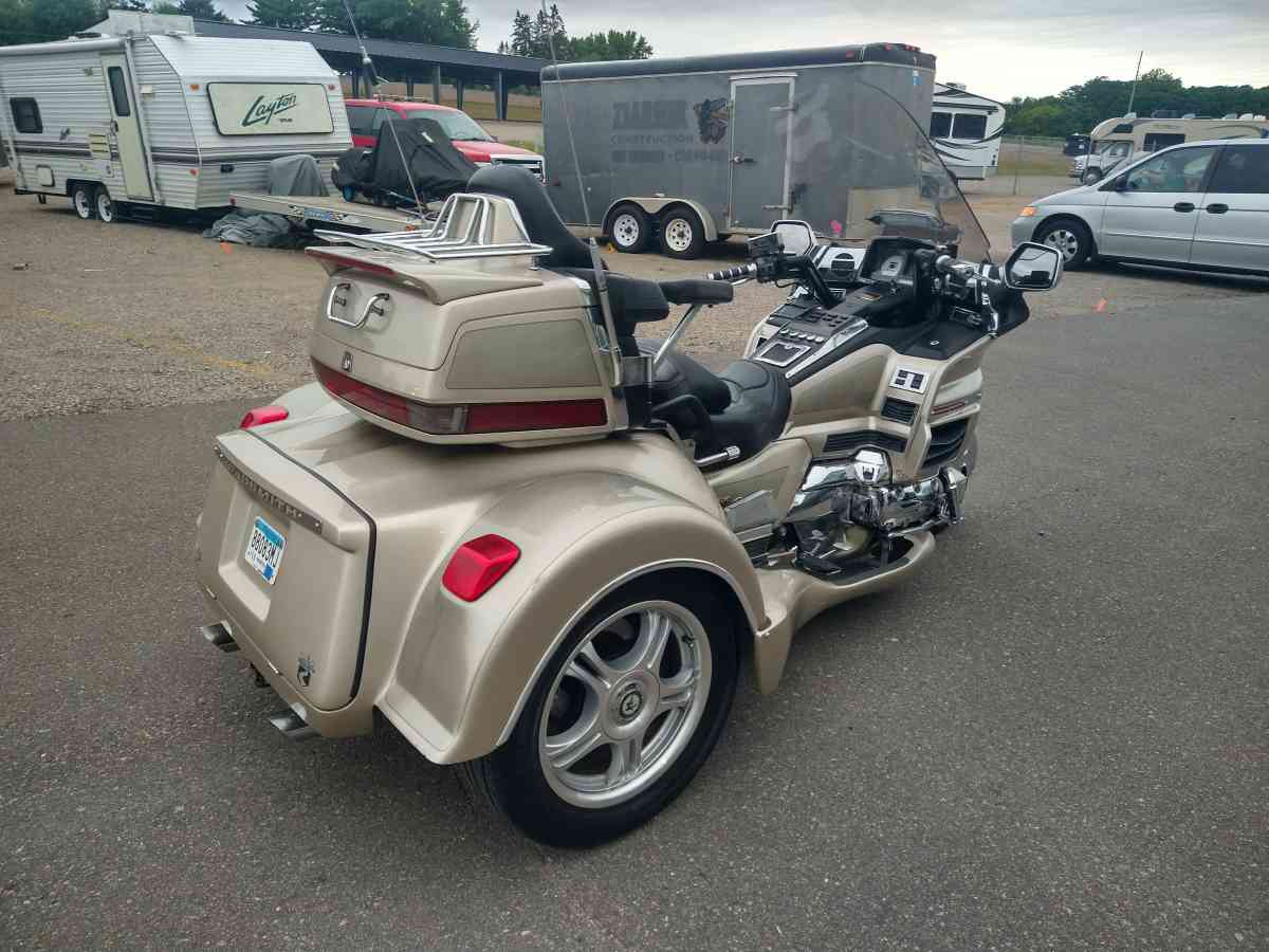 1998 Honda goldwing trike - Anoka, Minnesota - FleaMarketBay