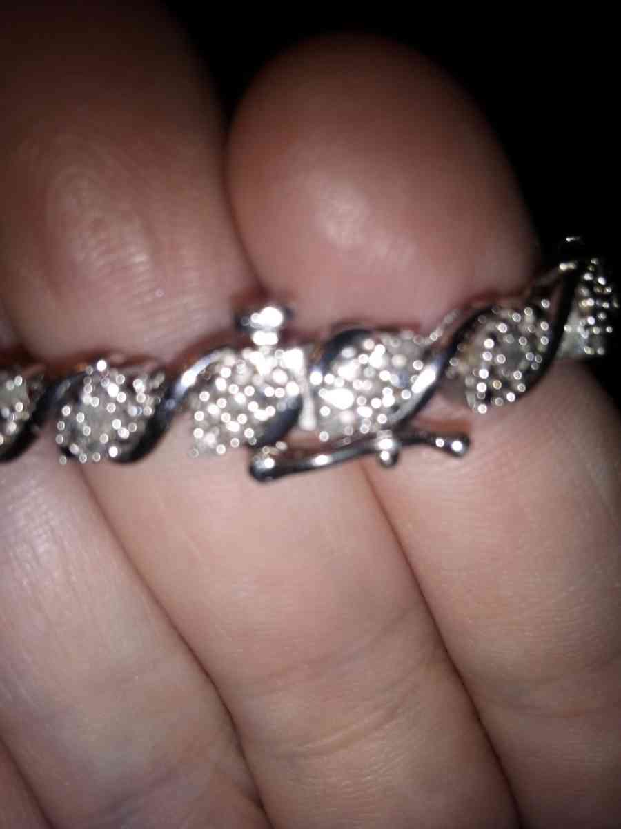925 Sterling Silver Diamond Bracelet - Mc Minnville, Tennessee - FleaMarketBay