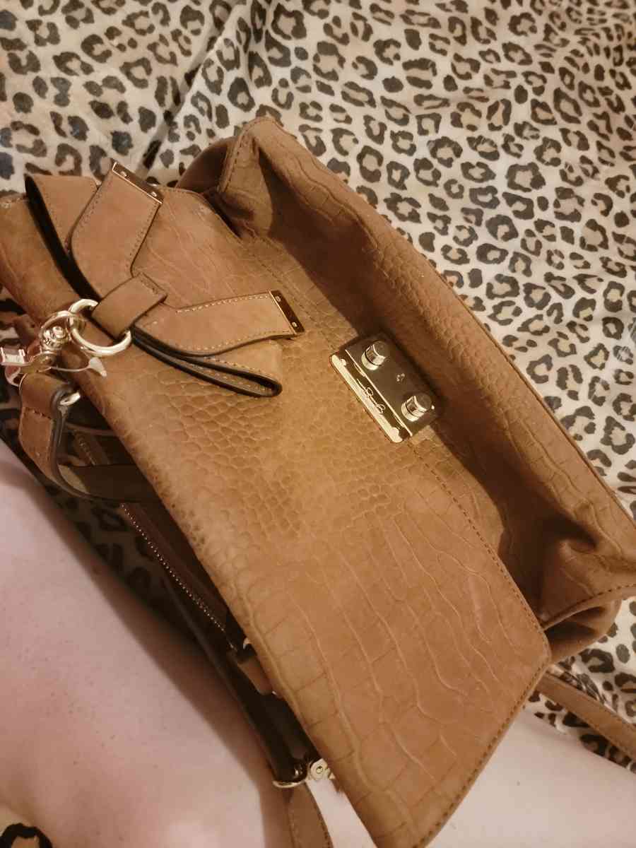 Jessica simpson crossbody purse - Byram, Mississippi - FleaMarketBay