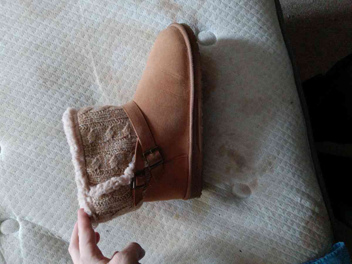 essentials by muk boots - Somers Point, New Jersey - FleaMarketBay