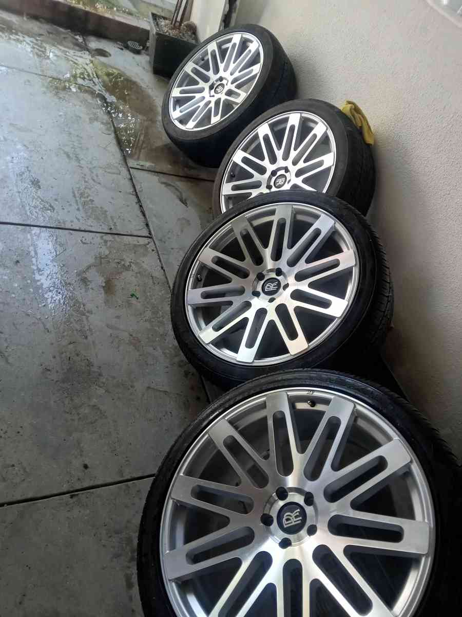 rines 24 enteritos y llantas nuevas son 24 de 5 virlos ningu - Sylmar, California - FleaMarketBay