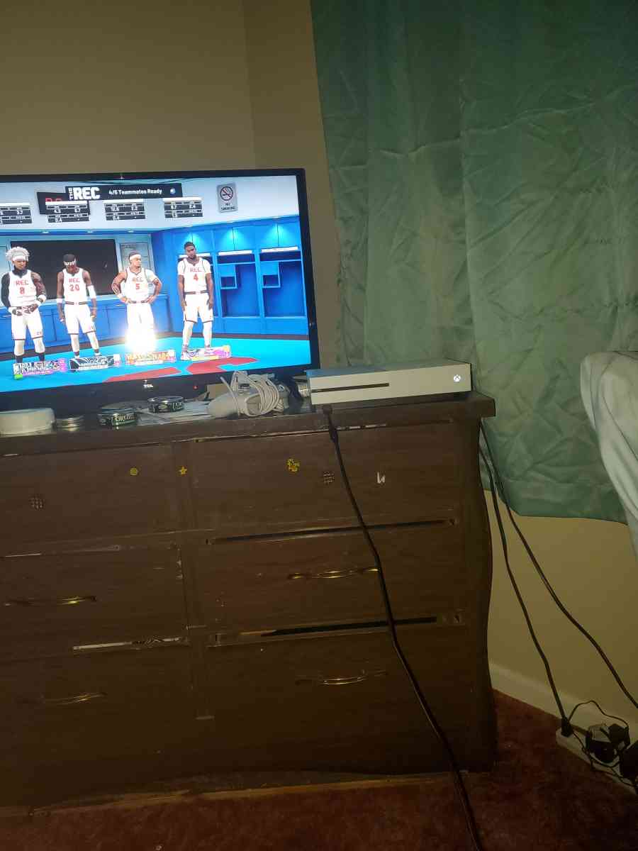 xbox one s - Davidson, North Carolina