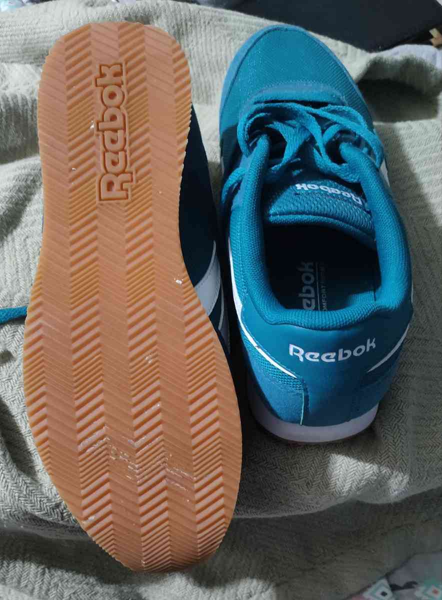 women's Reebok running shoes - Franklin, Ohio - FleaMarketBay