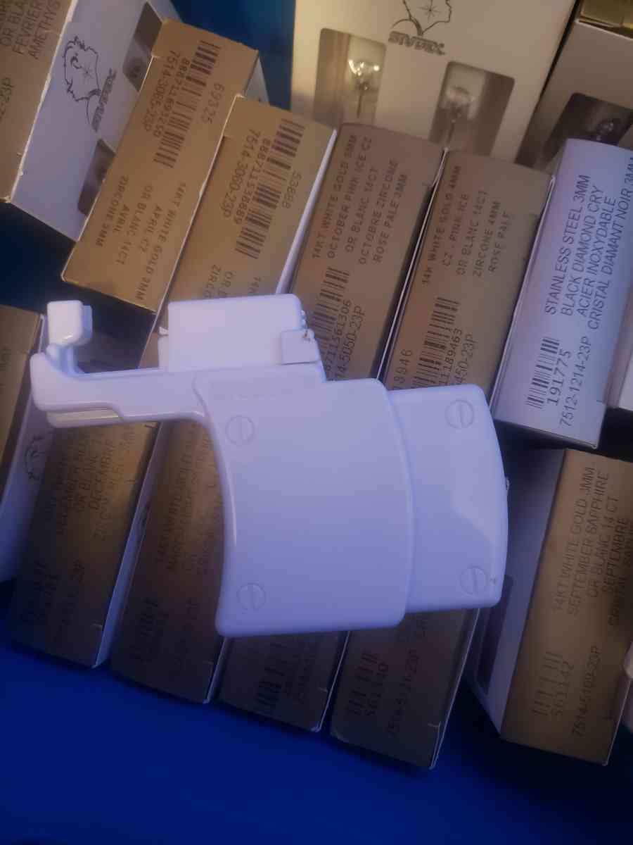 ear piercing kit - Phoenix, Arizona