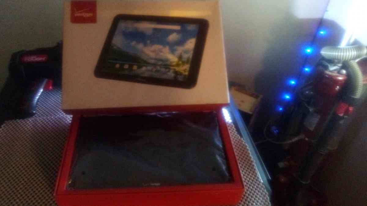Verizon 10 inch screen - Mount Pleasant, Michigan - FleaMarketBay