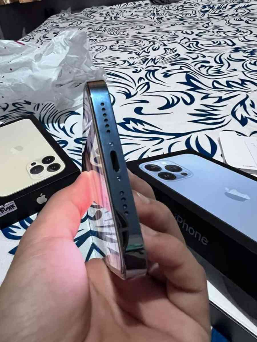 iphone 13 Pro Max - Ashford, Alabama - FleaMarketBay